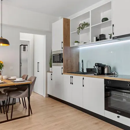 Whisper - Old Town * Bucharest