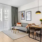 Whisper - Old Town I Free Street Parking I Balcony