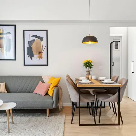 Apartament Whisper - Old Town Bucureşti